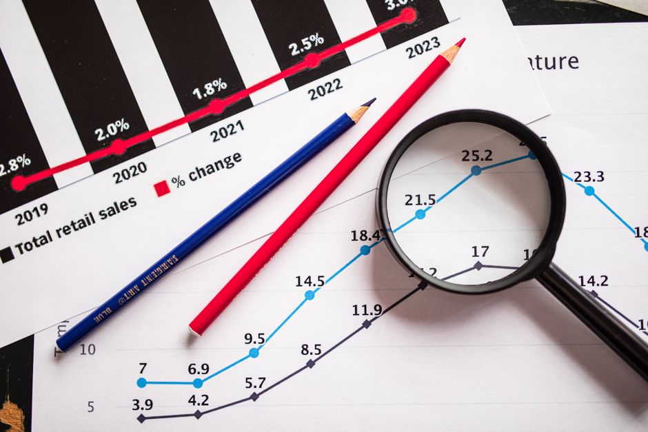 How Can a Service Business Forecast Cash Flow Before a Shortfall?