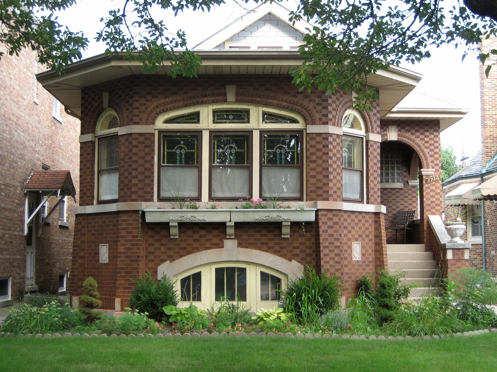 Arts and Crafts Architecture: Distinguishing Features and Misconceptions
