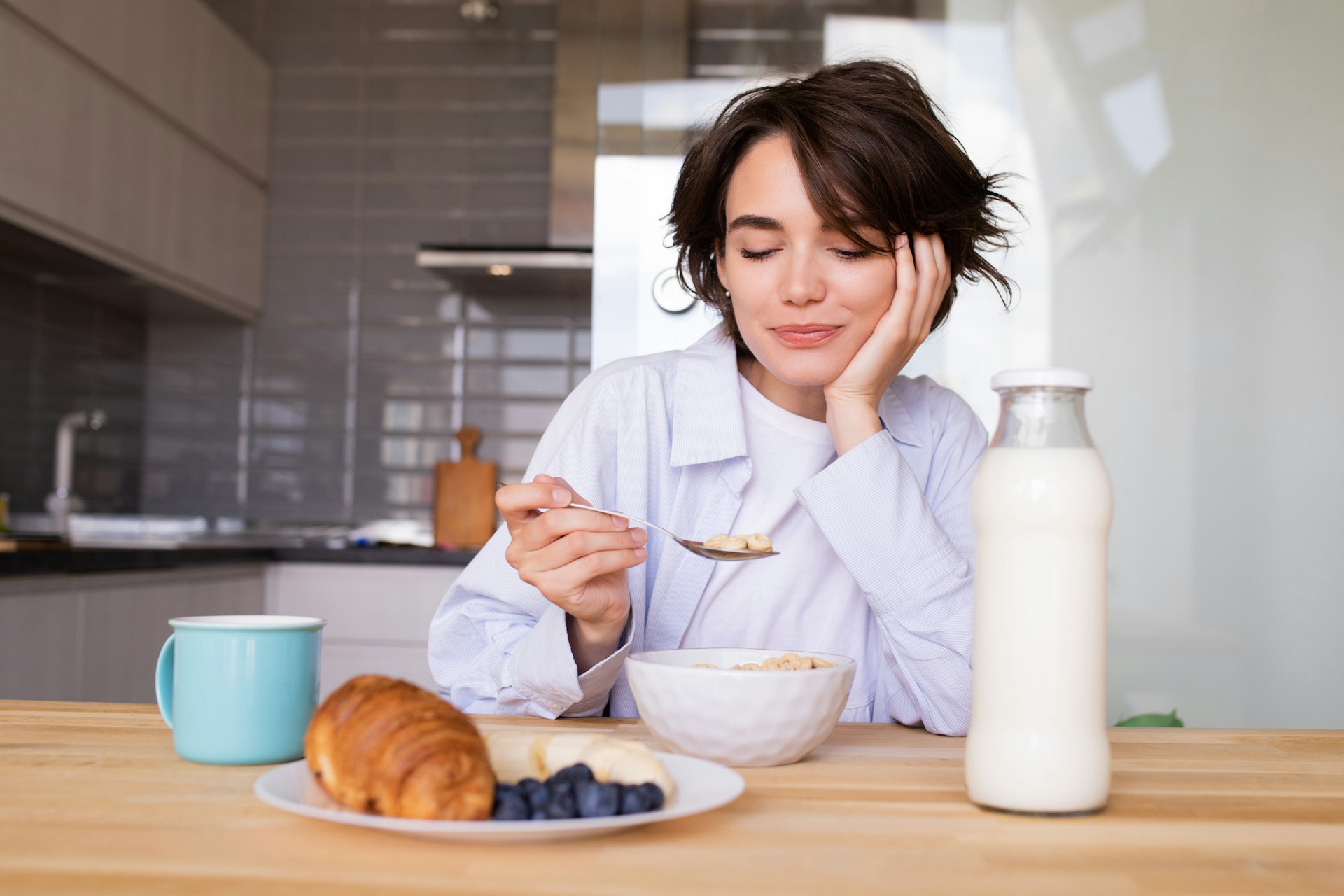 Achieving Wellness Through Intermittent Fasting: Evidence, Strategies, and Practical Guidance