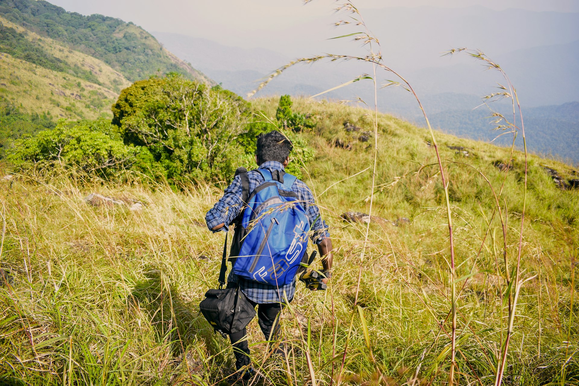 A Complete Guide to Eco Trekking and Sustainable Hikes: Explore Nature Responsibly