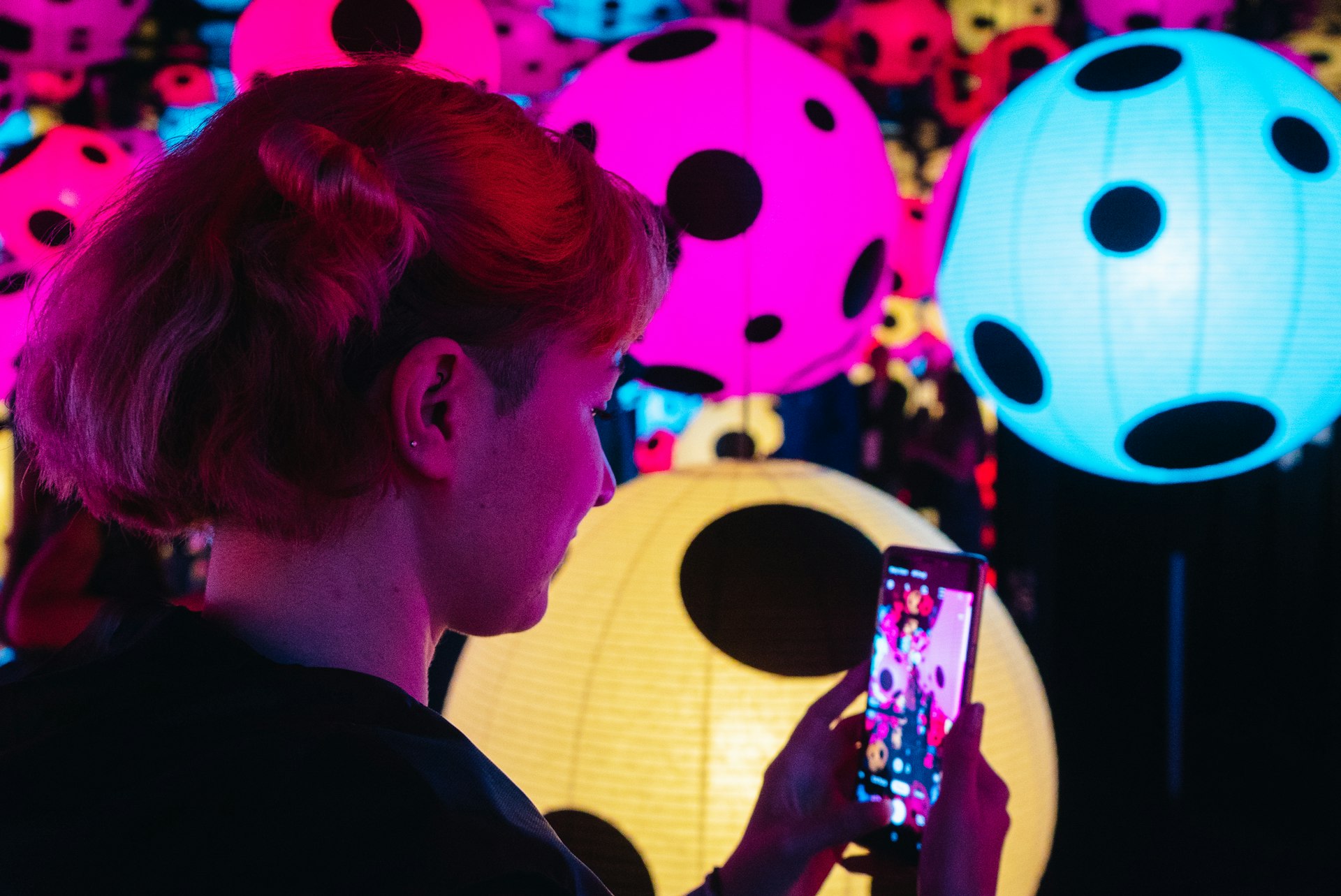 How Social Media is Transforming Opportunities for Emerging Artists